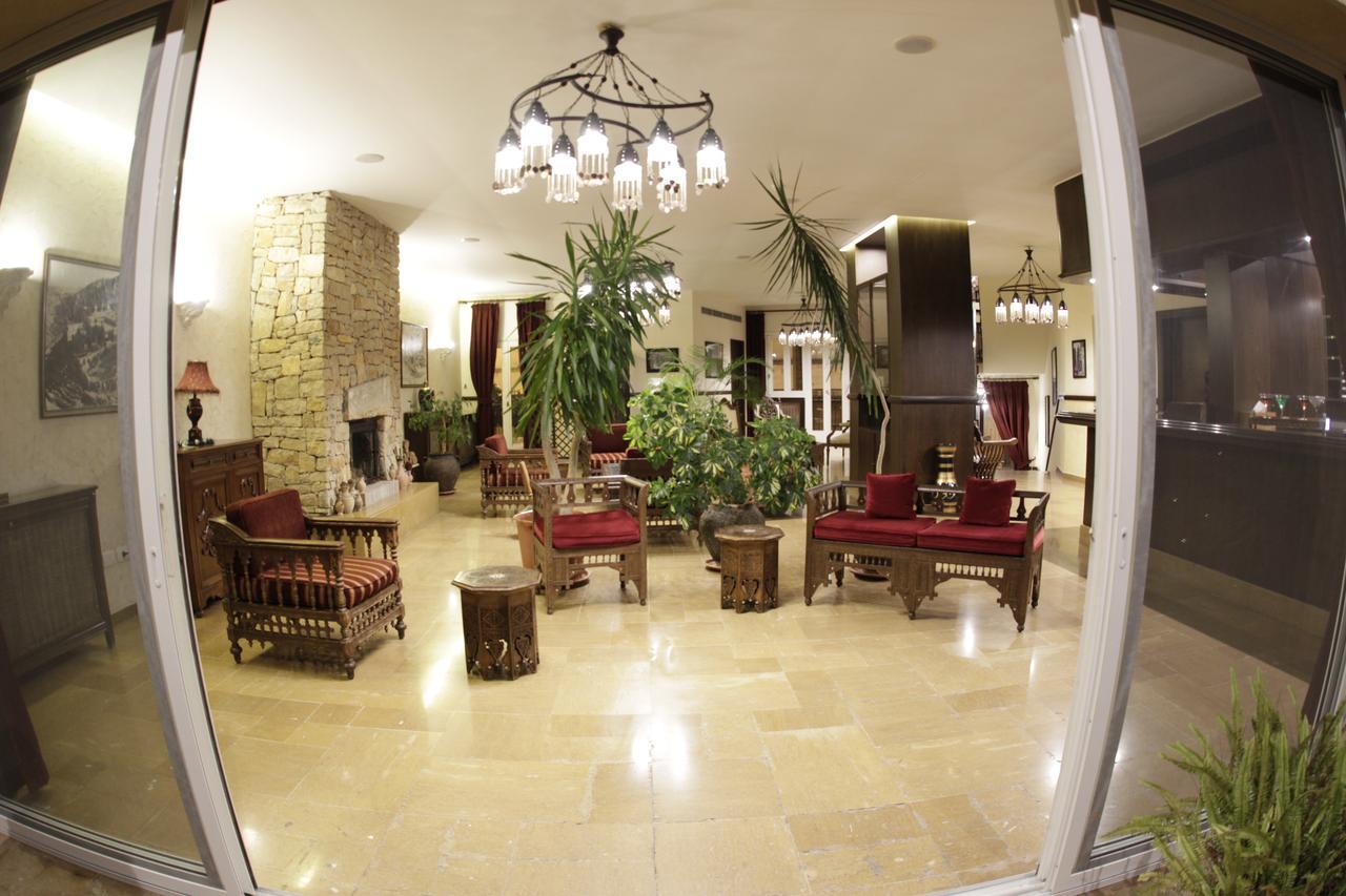 Quartier Suisse Hotel Brummana Kültér fotó